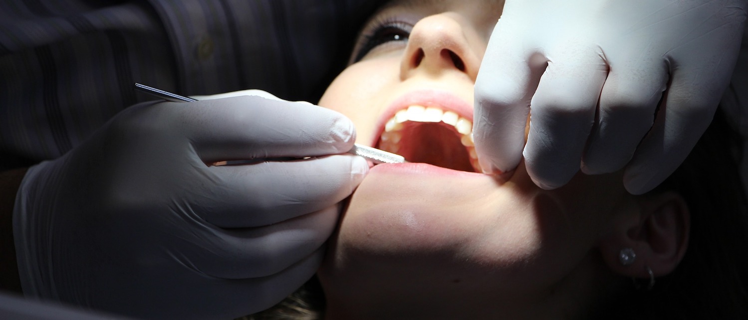 Страховка и стоматология | Как вылечить зубы по страховке?